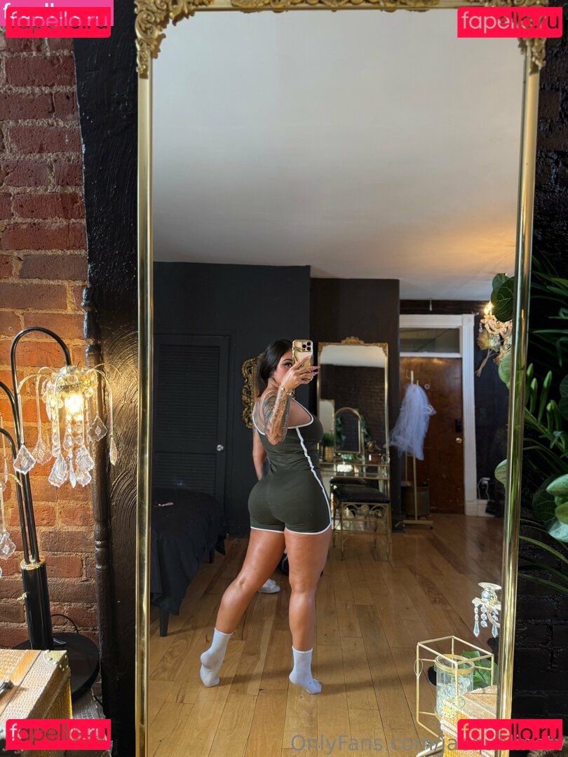 jacquelienefernandez / jacquelinetv Onlyfans Photo Gallery 