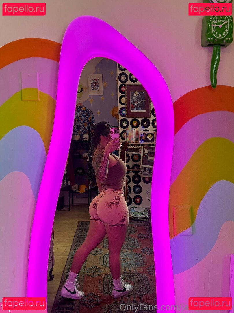 jacquelienefernandez / jacquelinetv Onlyfans Photo Gallery 