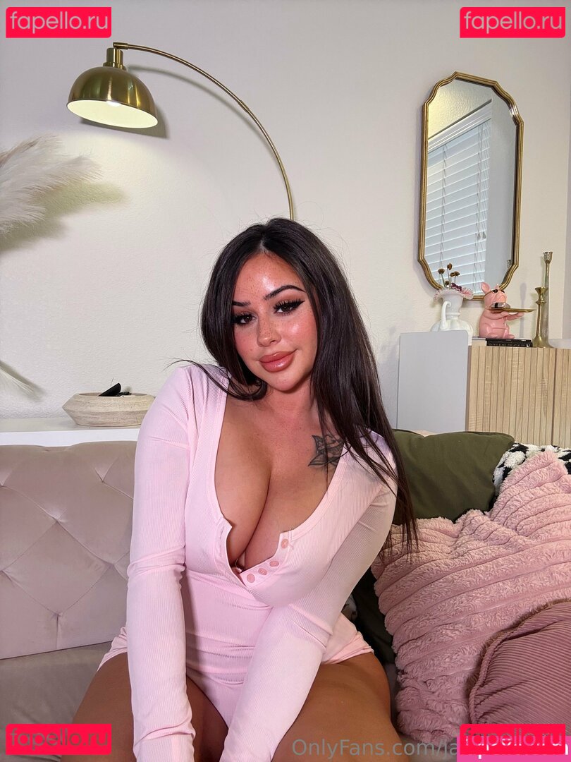 jacquelienefernandez / jacquelinetv Onlyfans Photo Gallery 