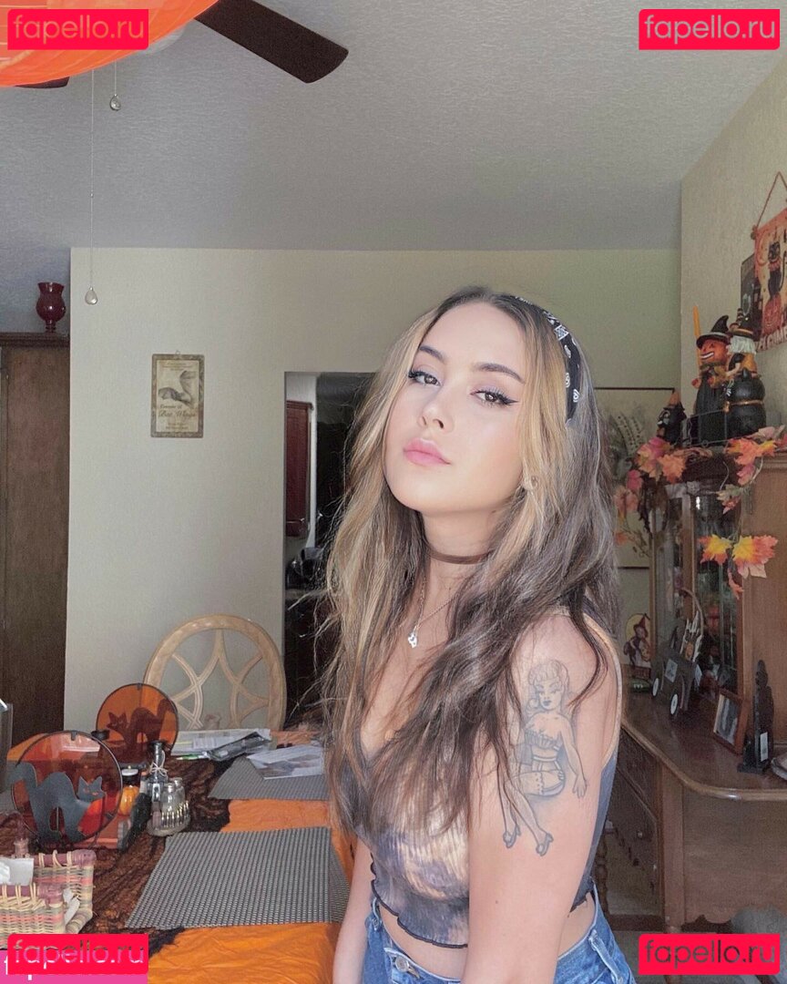 localmilff / localmilffx3 Onlyfans Photo Gallery 