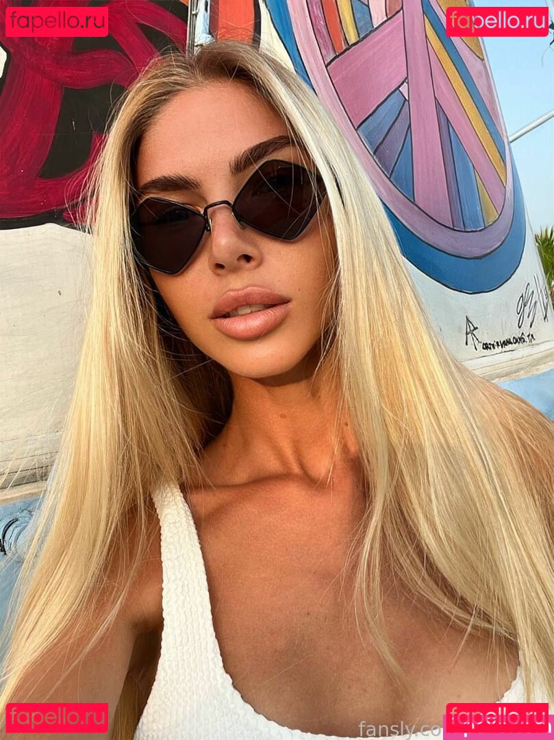 Anjelica / Kapitolin Onlyfans Photo Gallery 