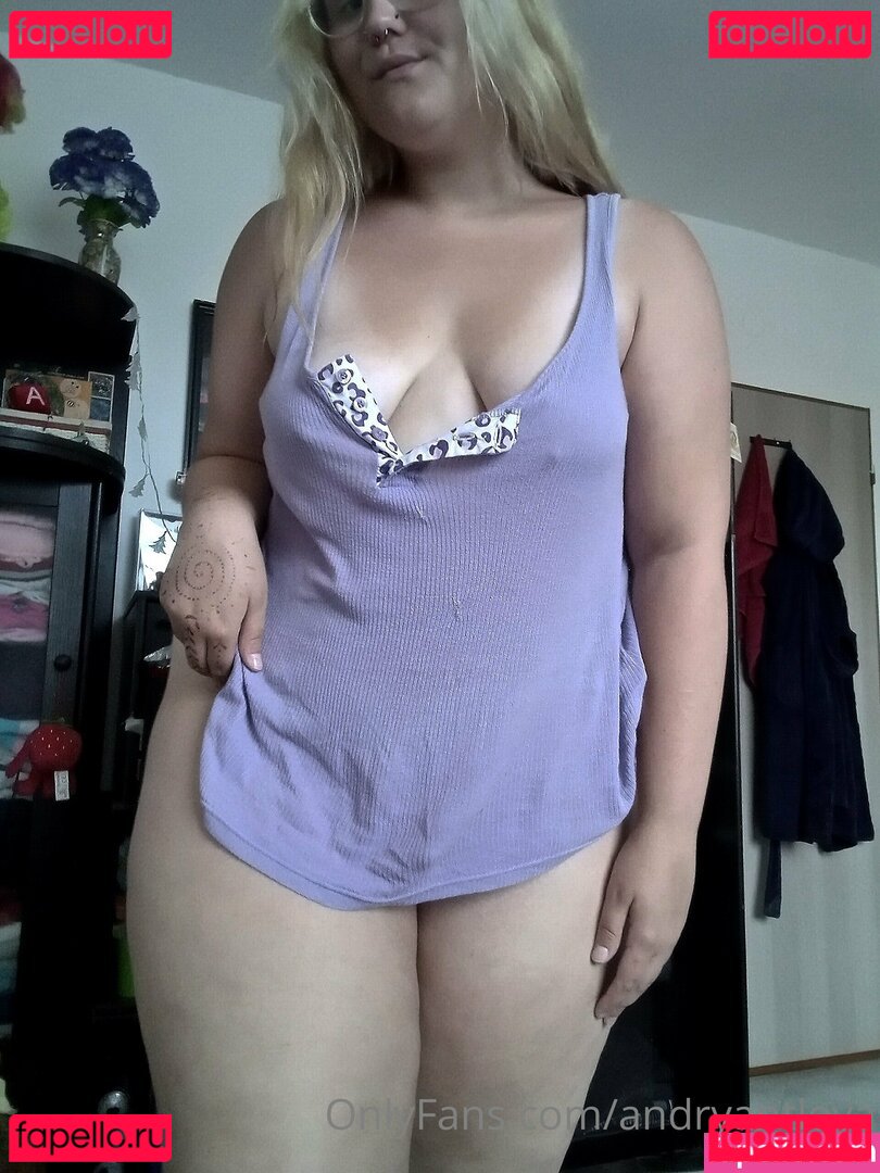 andryantlova / pprincesslaraa Onlyfans Photo Gallery 