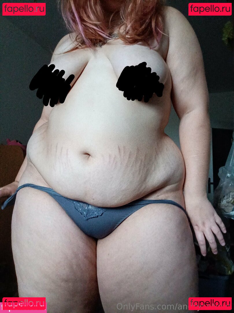 andryantlova / pprincesslaraa Onlyfans Photo Gallery 