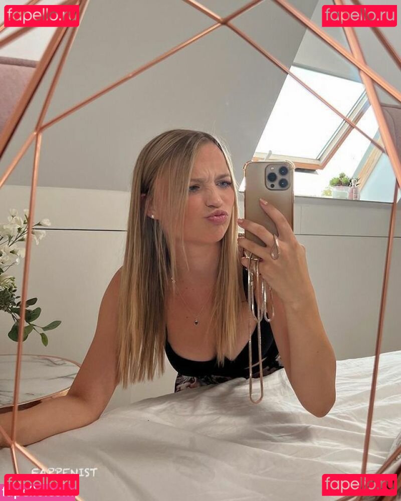 Lisa Kueppers Nude Onlyfans Photo 10