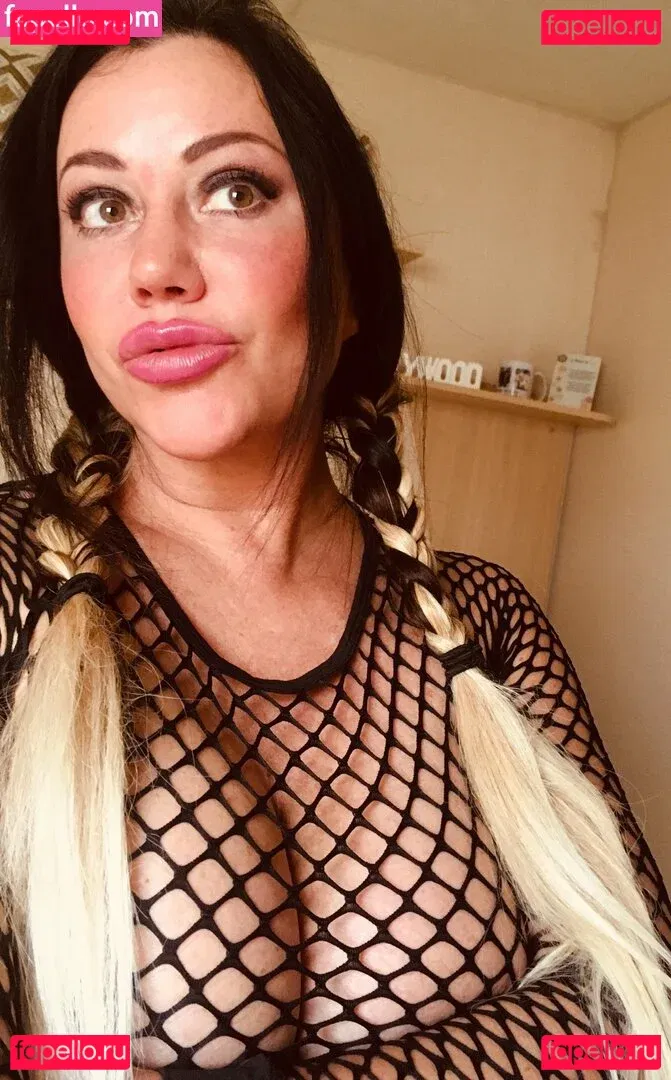 Lisa Appleton Onlyfans Photo Gallery 