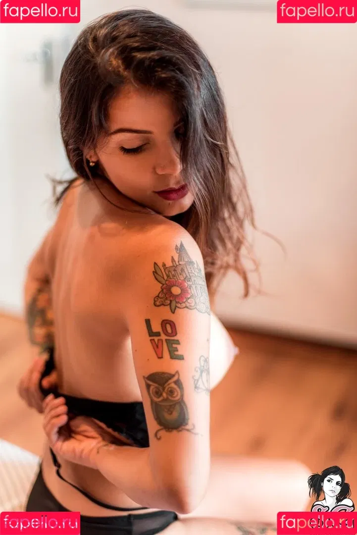Jeeh Suicide Onlyfans Photo Gallery 
