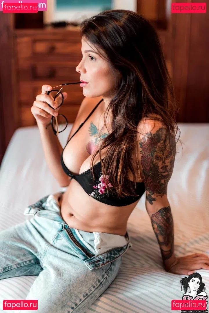 Jeeh Suicide Onlyfans Photo Gallery 