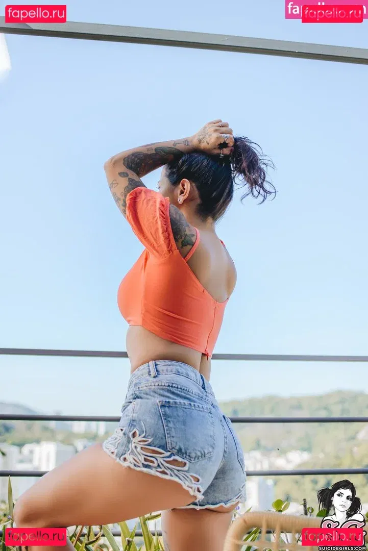 Jeeh Suicide Onlyfans Photo Gallery 