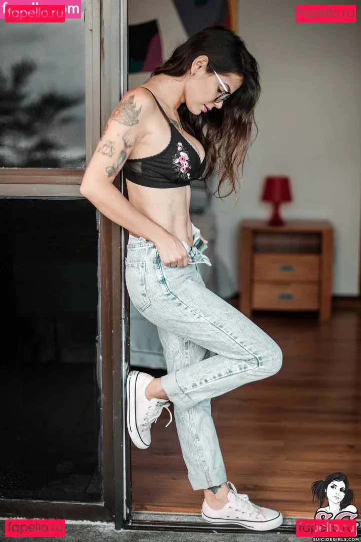 Jeeh Suicide Onlyfans Photo Gallery 