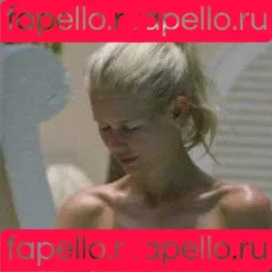 Claudia Schiffer Onlyfans Photo Gallery 