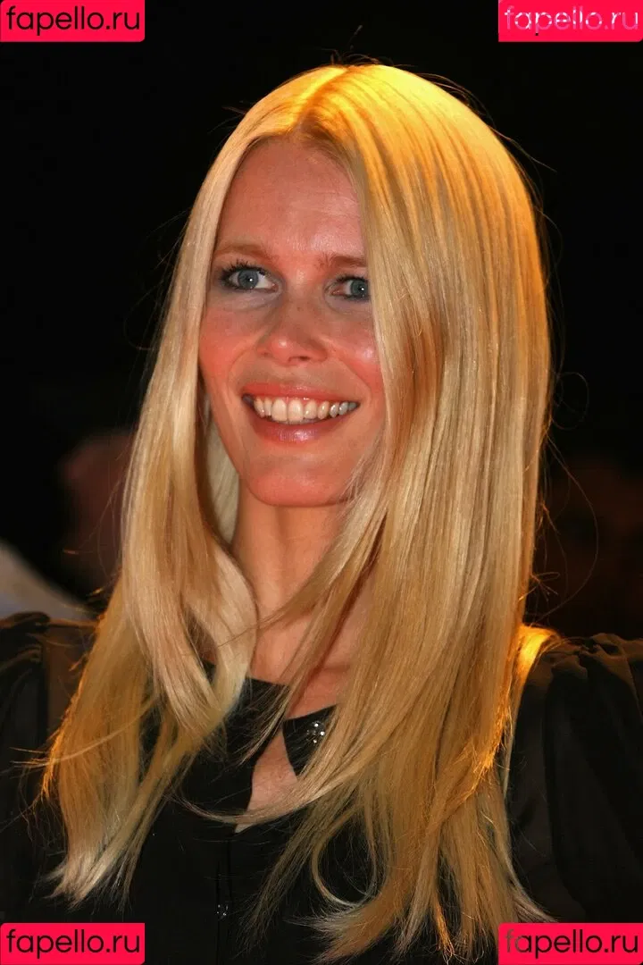 Claudia Schiffer Onlyfans Photo Gallery 
