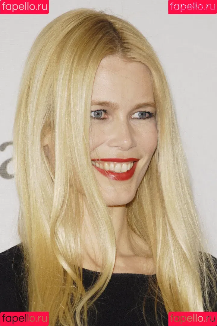 Claudia Schiffer Onlyfans Photo Gallery 