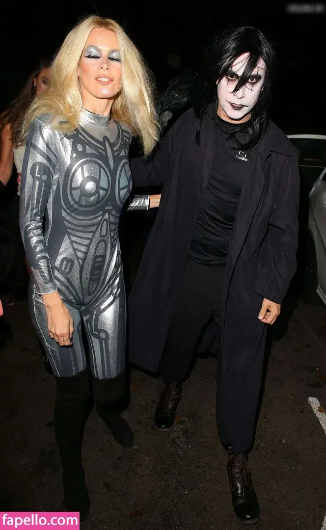 Claudia Schiffer Onlyfans Photo Gallery 