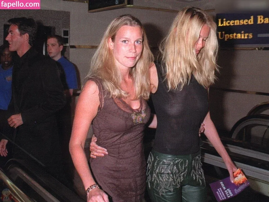 Claudia Schiffer Onlyfans Photo Gallery 