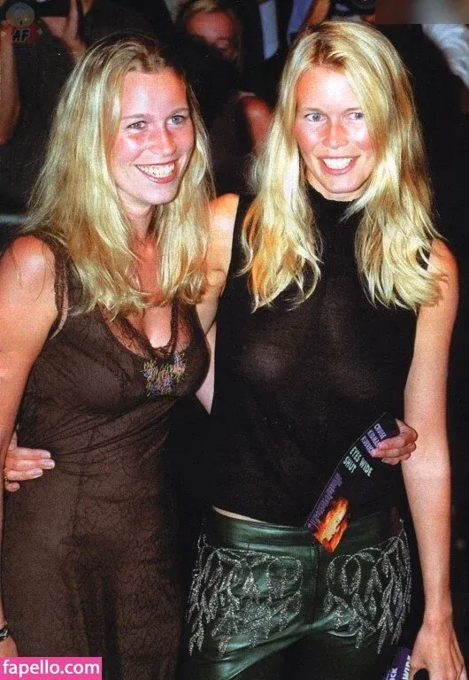 Claudia Schiffer Onlyfans Photo Gallery 