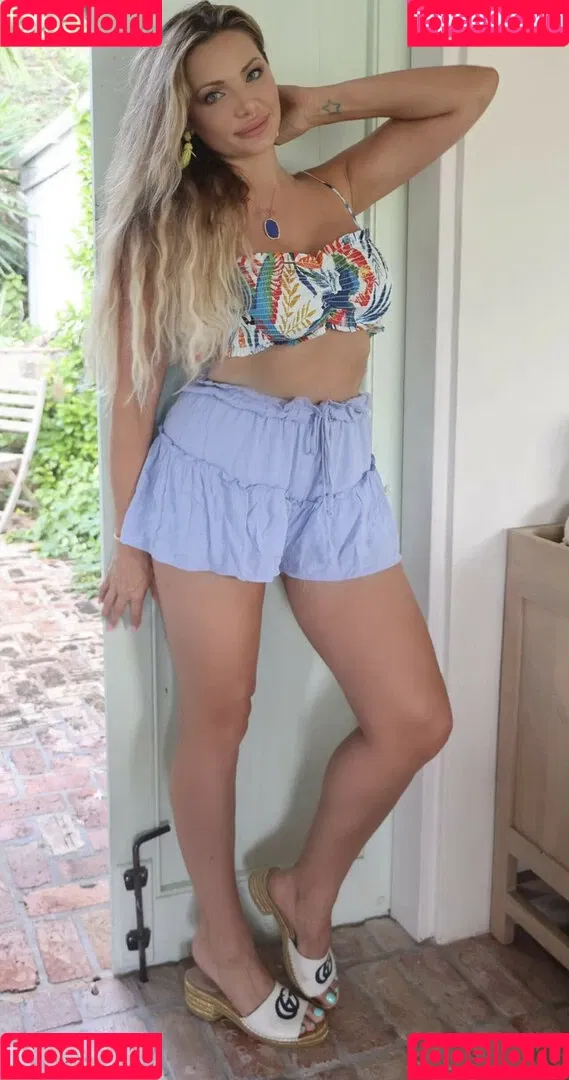 Janelle Pierzina Onlyfans Photo Gallery 