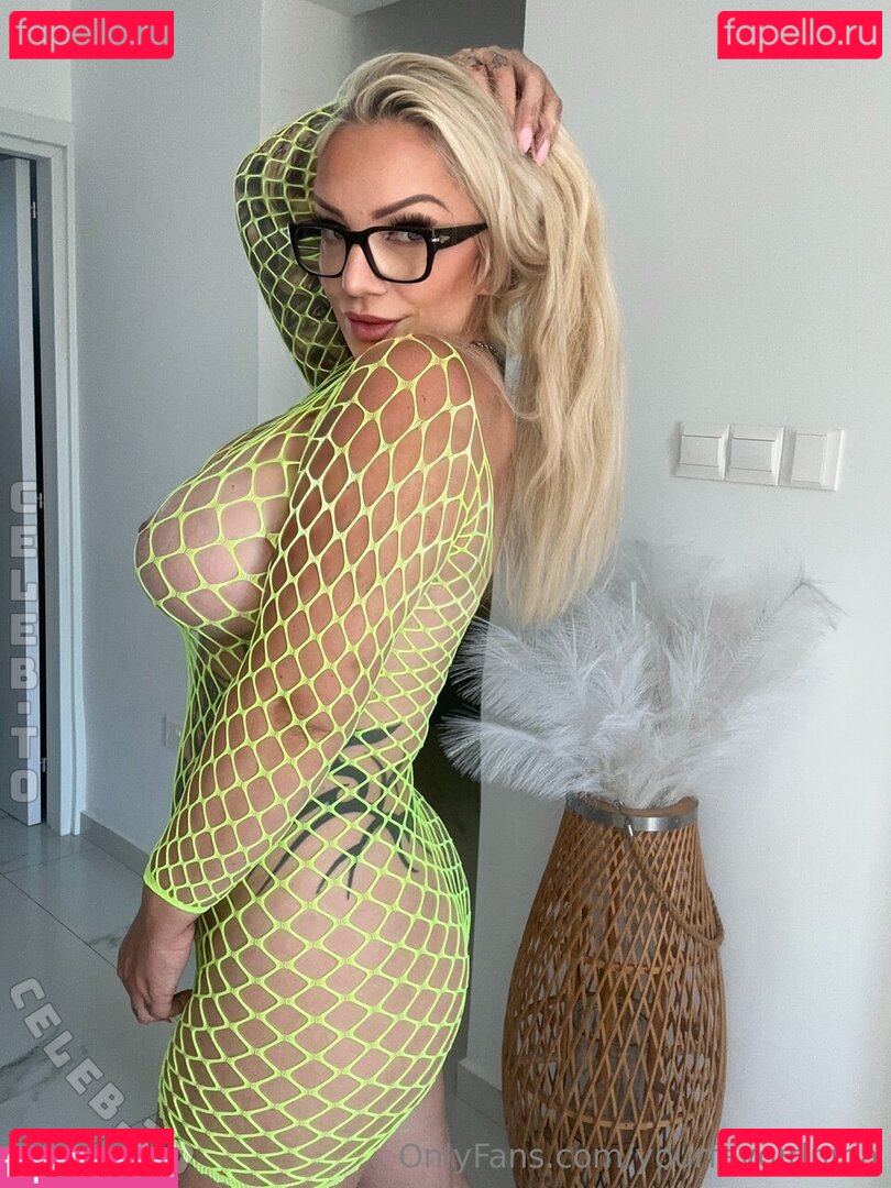 ONLYNINA / ninapremium Onlyfans Photo Gallery 