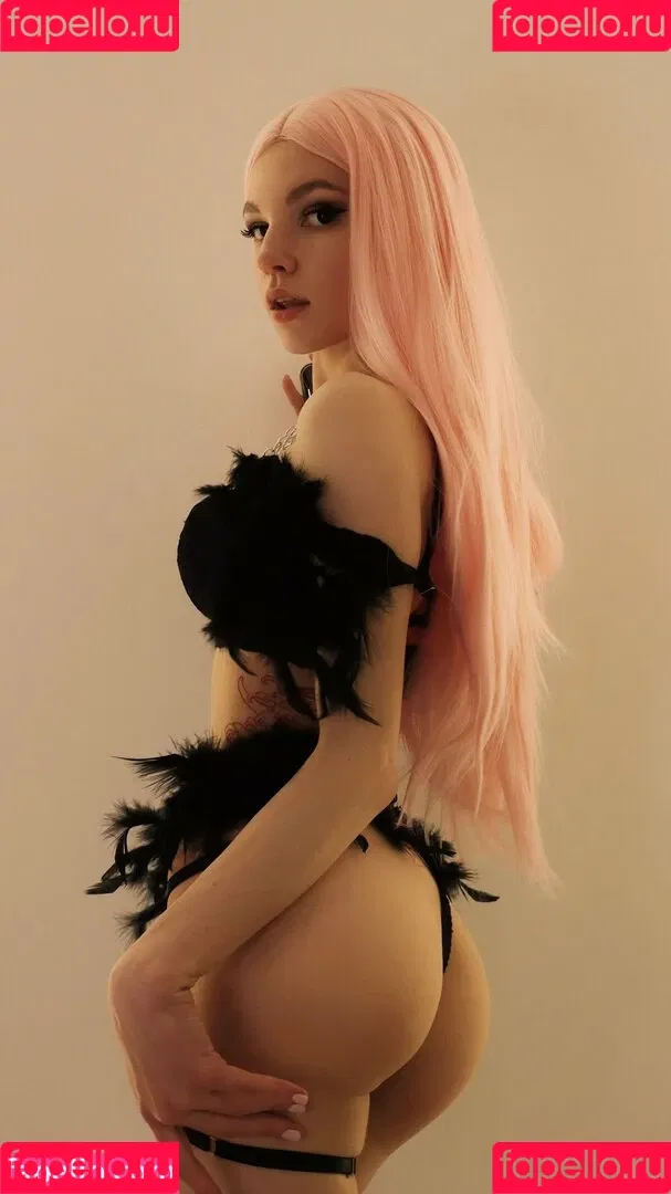 Soly ASMR Onlyfans Photo Gallery 
