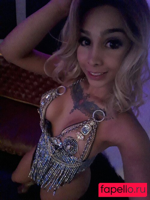 Irina Chanell Nude Onlyfans Photo 16