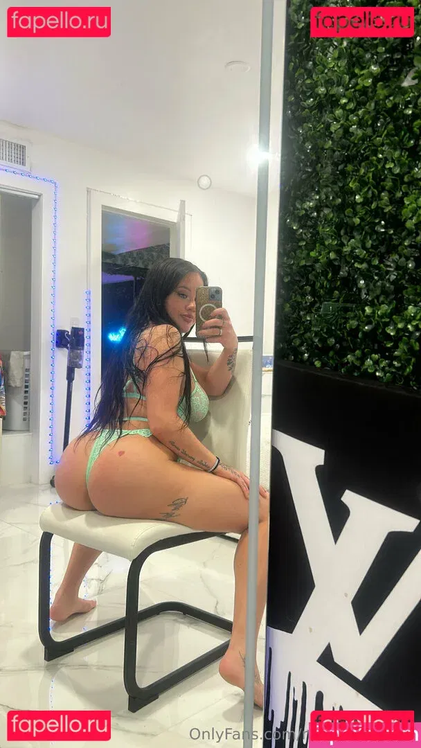 Madalina Onlyfans Photo Gallery 