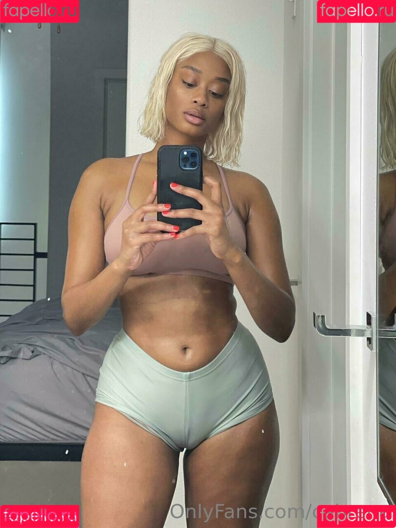 cebrena Onlyfans Photo Gallery 