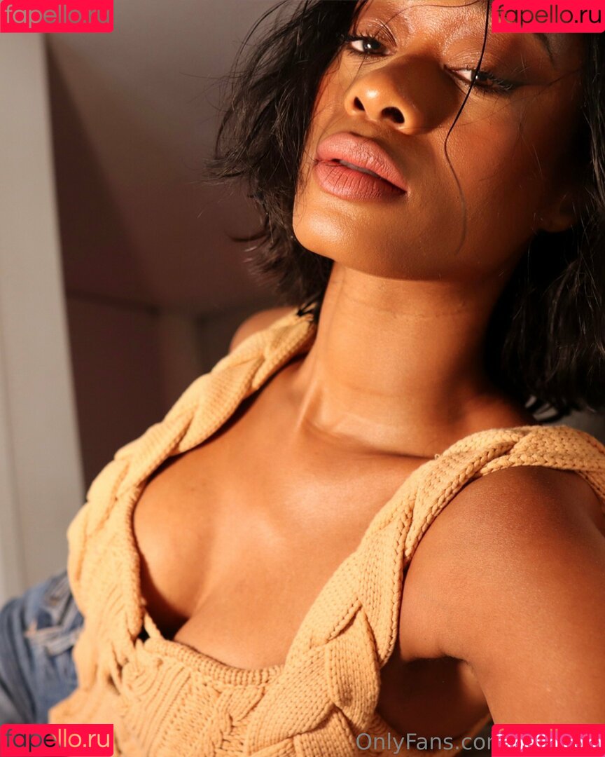 cebrena Onlyfans Photo Gallery 