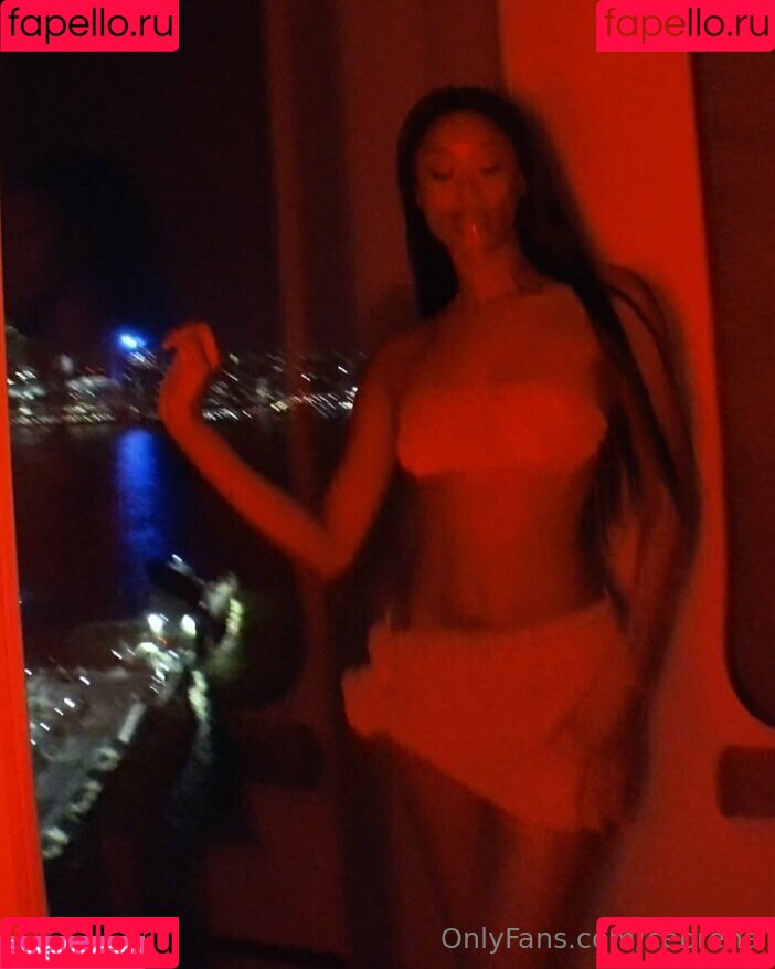 cebrena Onlyfans Photo Gallery 