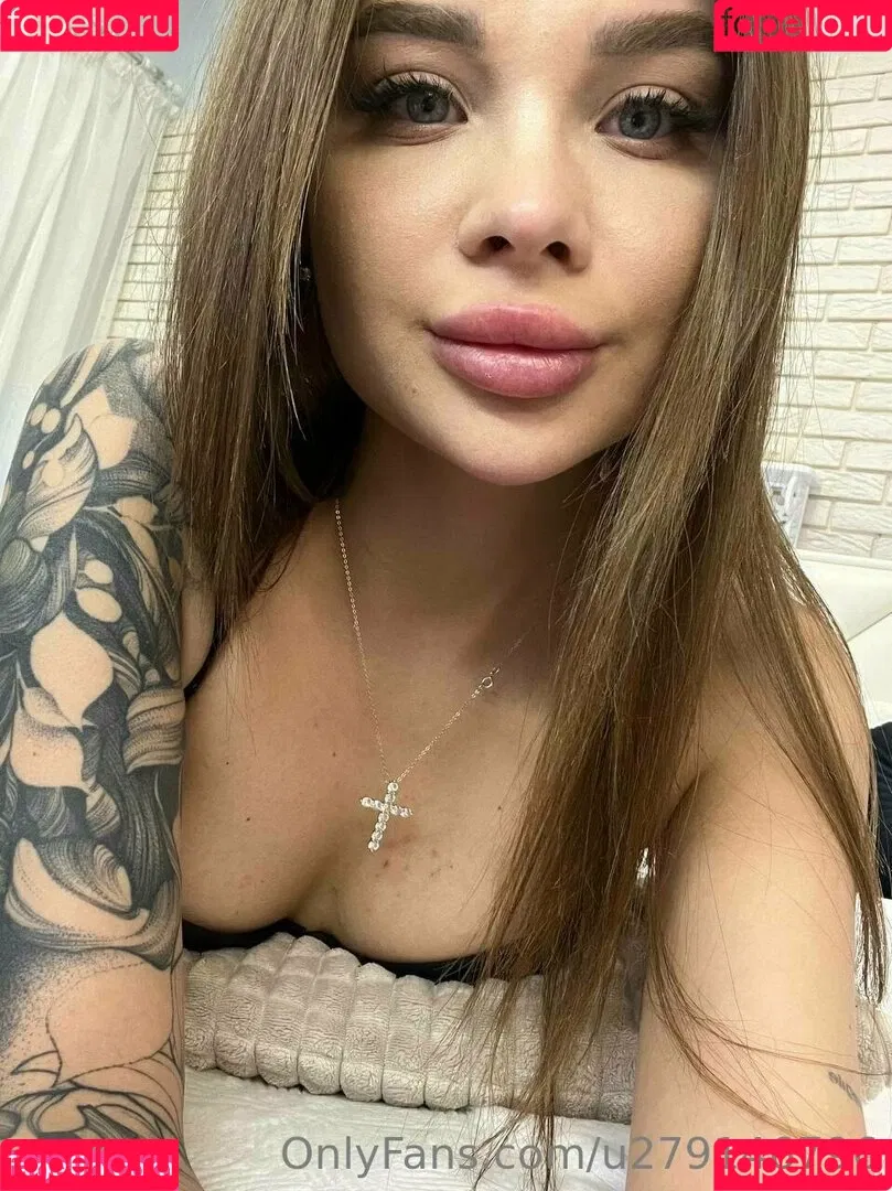 bella_lla Onlyfans Photo Gallery 