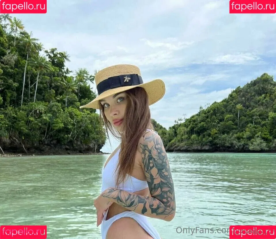 bella_lla Onlyfans Photo Gallery 
