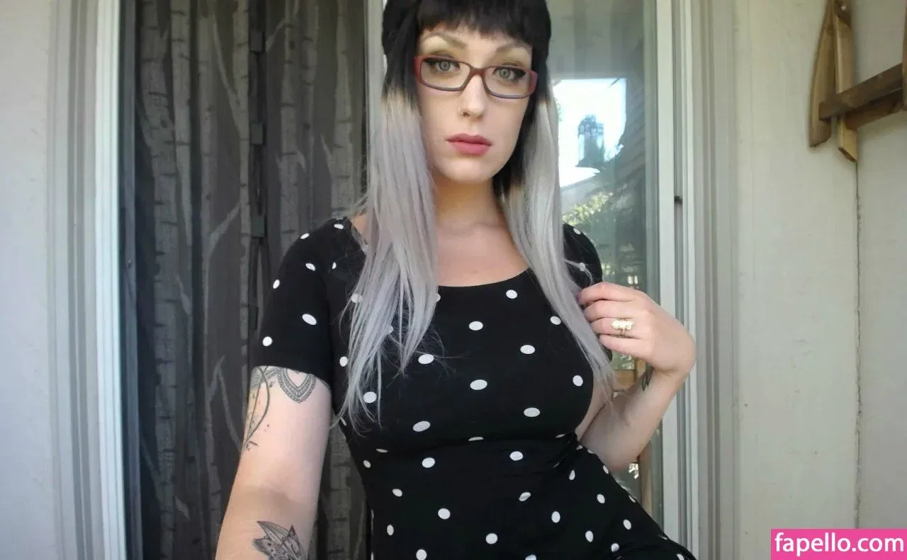 bella_lla Onlyfans Photo Gallery 