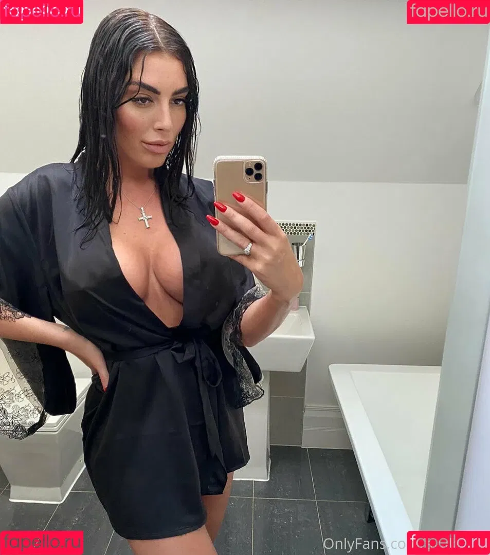AvaKoxxx Onlyfans Photo Gallery 