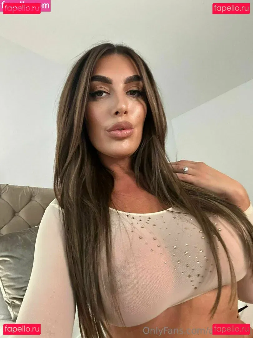 AvaKoxxx Onlyfans Photo Gallery 