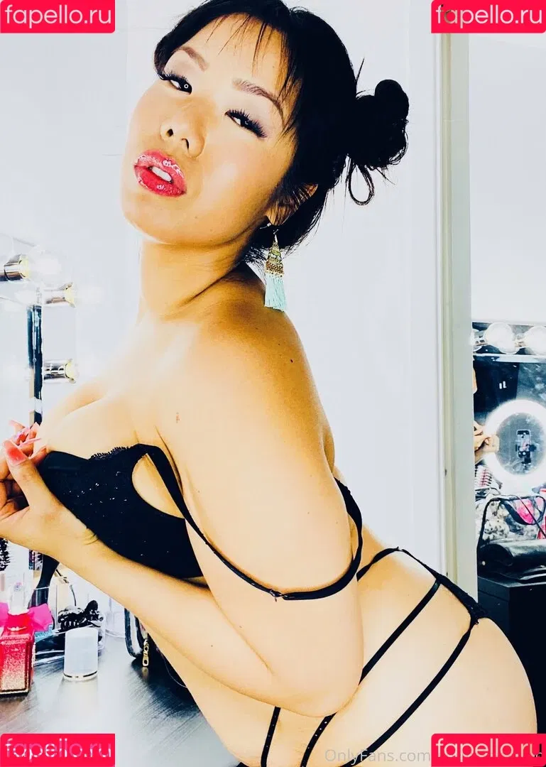 asiantsunamifree Onlyfans Photo Gallery 