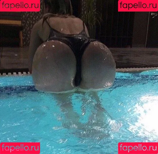 Pineapplebrat Onlyfans Photo Gallery 