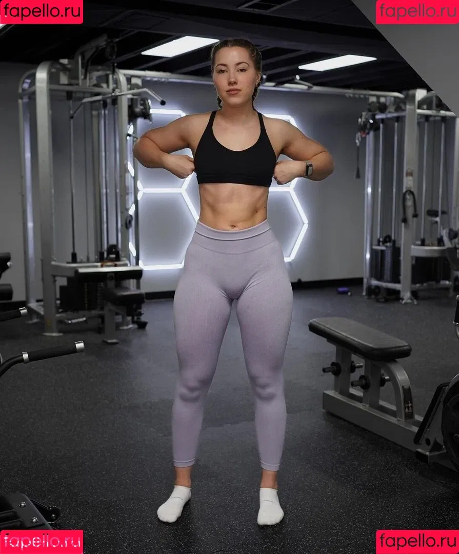 Pineapplebrat Onlyfans Photo Gallery 