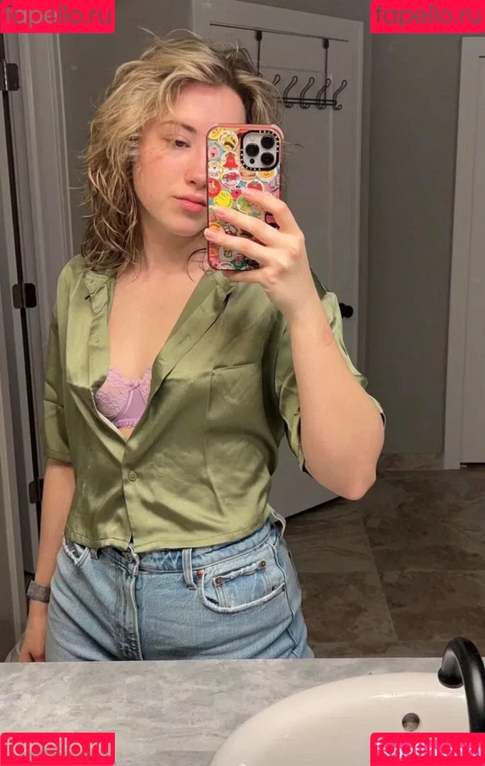 Pineapplebrat Onlyfans Photo Gallery 