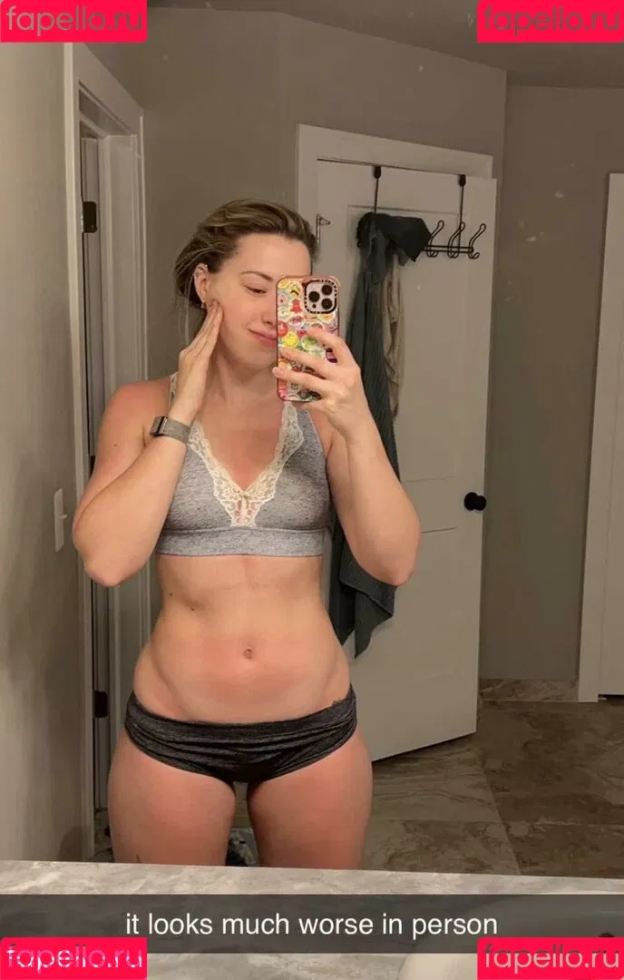 Pineapplebrat Onlyfans Photo Gallery 