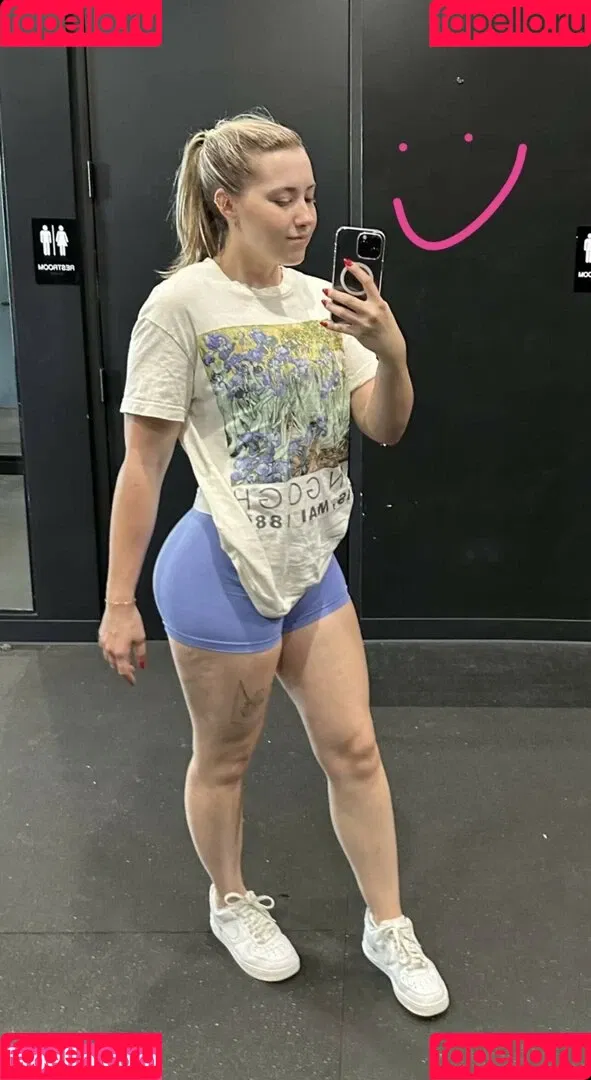 Pineapplebrat Onlyfans Photo Gallery 