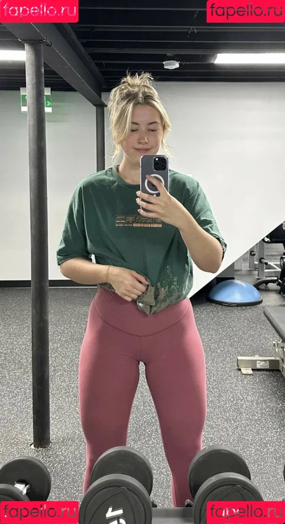 Pineapplebrat Onlyfans Photo Gallery 