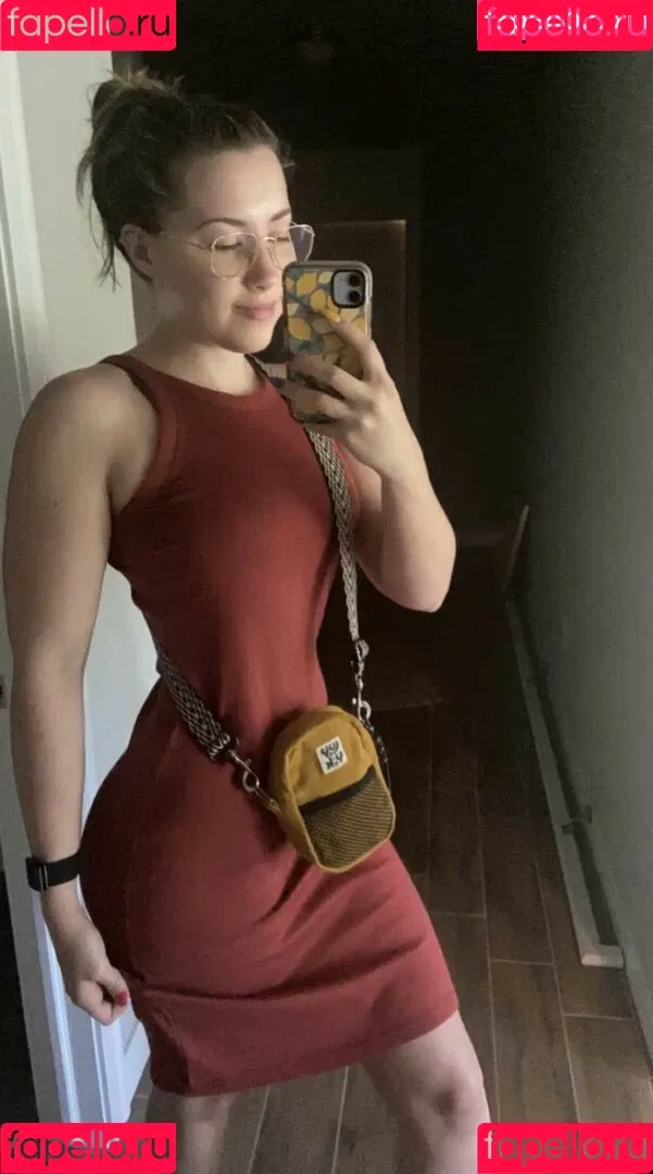 Pineapplebrat Onlyfans Photo Gallery 