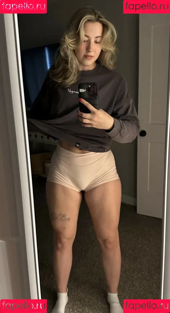Pineapplebrat Onlyfans Photo Gallery 