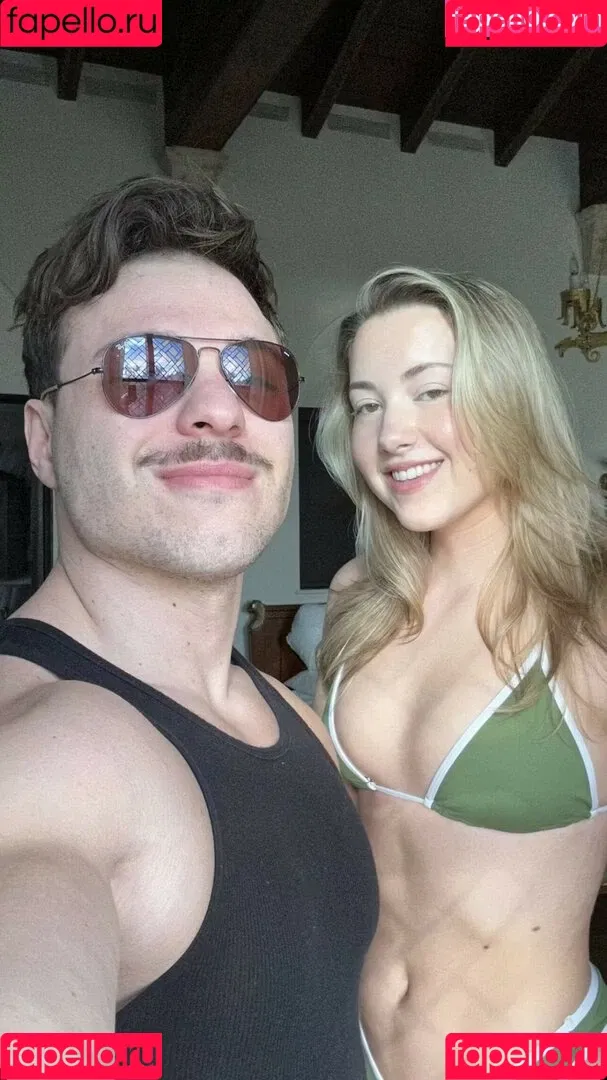 Pineapplebrat Onlyfans Photo Gallery 