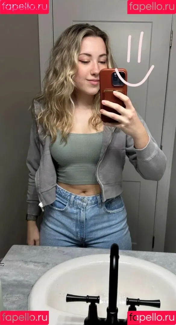 Pineapplebrat Onlyfans Photo Gallery 