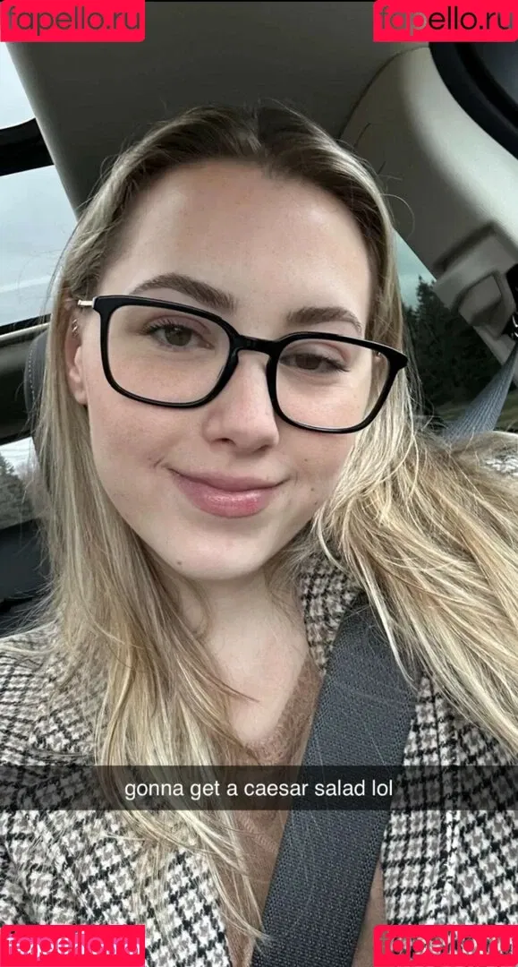 Pineapplebrat Onlyfans Photo Gallery 