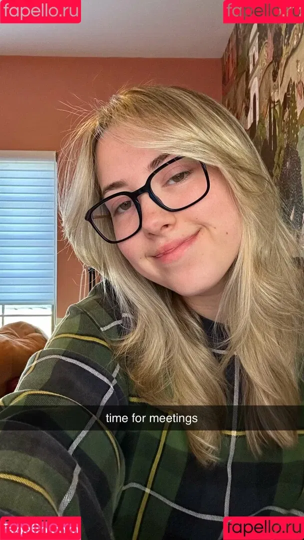 Pineapplebrat Onlyfans Photo Gallery 