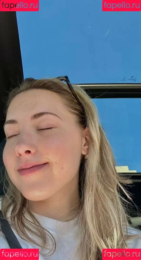Pineapplebrat Onlyfans Photo Gallery 