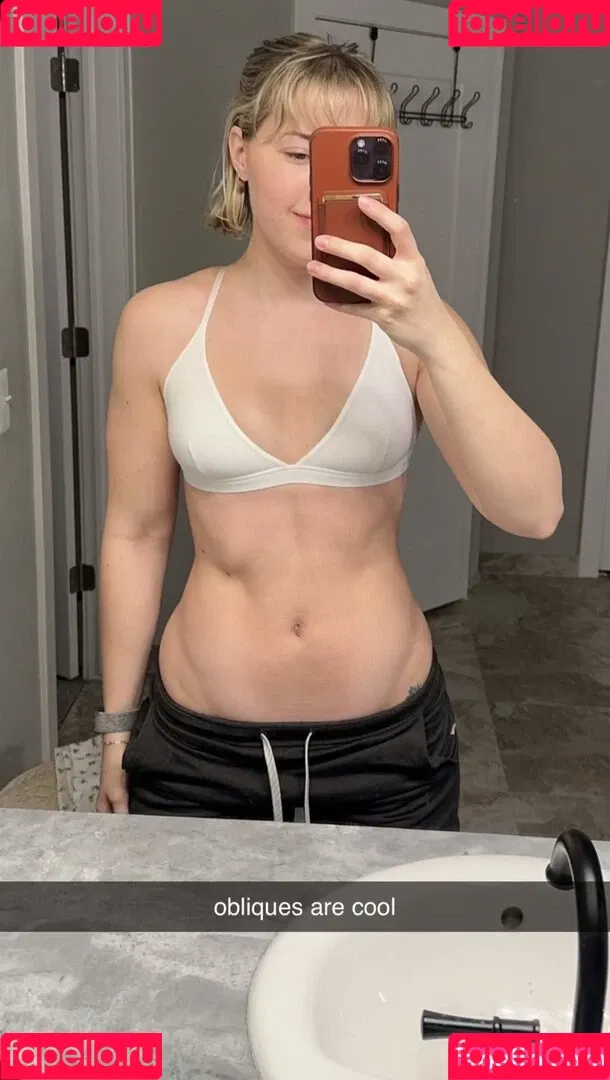 Pineapplebrat Onlyfans Photo Gallery 