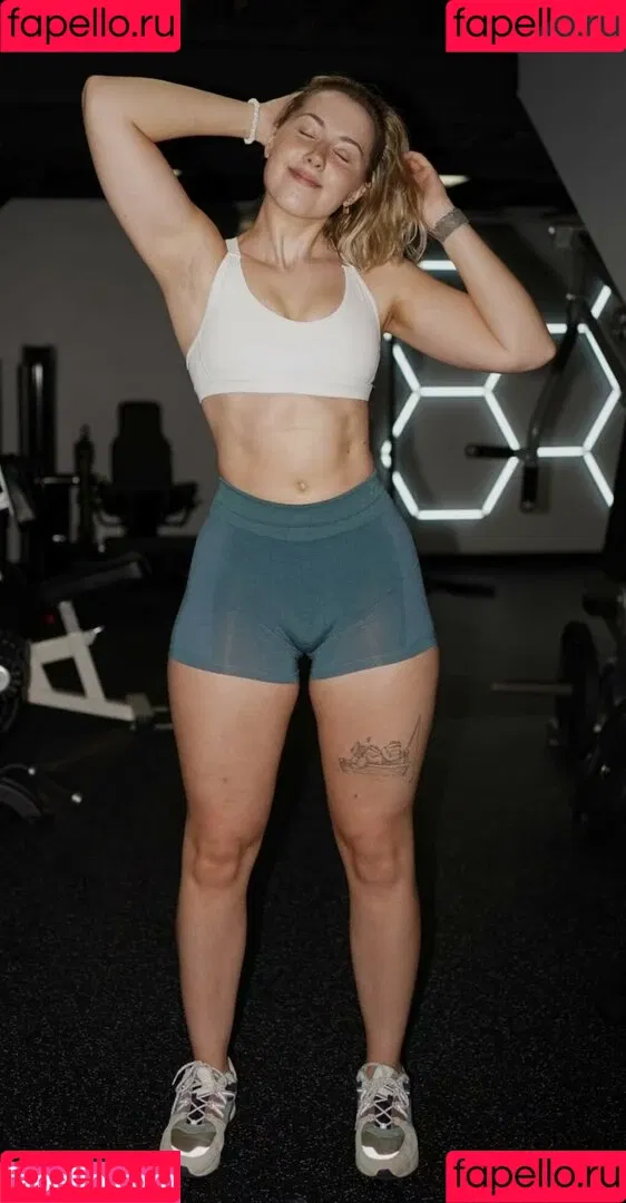 Pineapplebrat Onlyfans Photo Gallery 