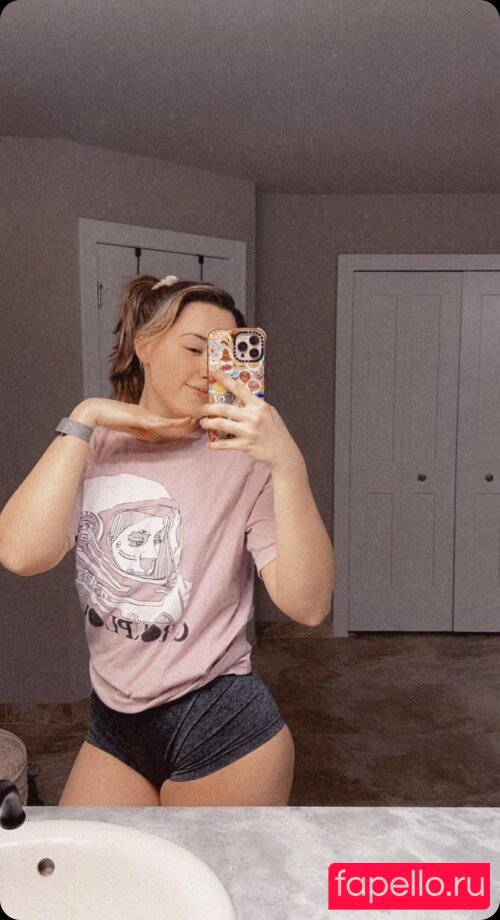 Pineapplebrat Onlyfans Photo Gallery 