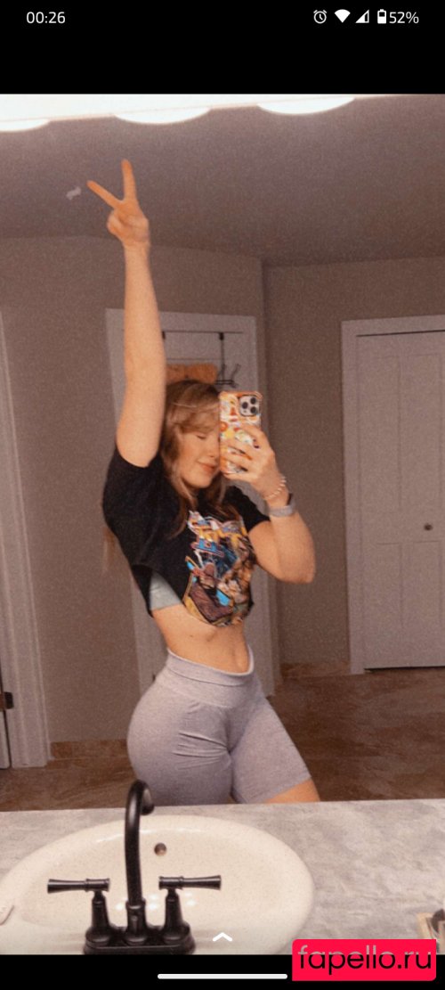 Pineapplebrat Onlyfans Photo Gallery 